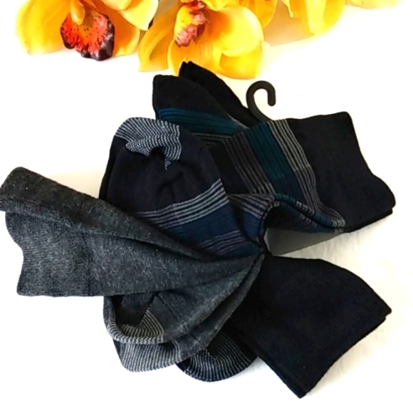 SILVERTOE GOLDTOE AQUAFX MOISTURE CONTROL DRESS SOCKS BLACK GRAY 3 PAIR SET NWT - Picture 3 of 6